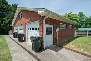 424 Camp Rd, Burlington, NC 27217 - Photo 41