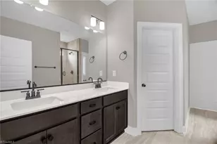 308 Grand Worth Wy, King, NC 27021 - Photo 17