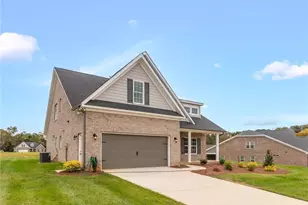 308 Grand Worth Wy, King, NC 27021 - Photo 3