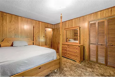 180 Mountain Valley Drive, Eden, NC 27288 - Photo 17