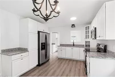 2527 S Nc Highway 66, Kernersville, NC 27284 - Photo 5