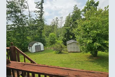 210 Grinton Avenue, Wilkesboro, NC 28697 - Photo 35