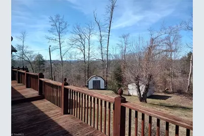 210 Grinton Avenue, Wilkesboro, NC 28697 - Photo 33