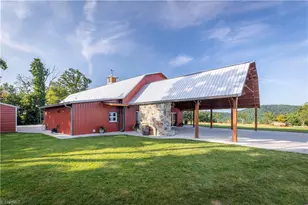 6572 Burkemont Rd, Morganton, NC 28655 - Photo 17