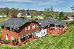 924 Pleasant Home Church Rd, Millers Creek, NC 28651 - Photo 7