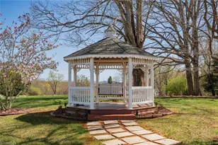 924 Pleasant Home Church Rd, Millers Creek, NC 28651 - Photo 9