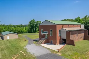 217 E Aiken Rd, Eden, NC 27288 - Photo 1