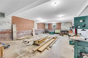 217 E Aiken Rd, Eden, NC 27288 - Photo 33