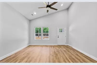 1181 Flora Avenue, Burlington, NC 27217 - Photo 9