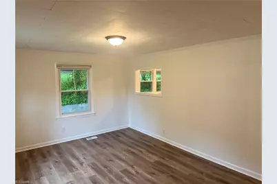 312 Model Farm Road, High Point, NC 27263 - Photo 9