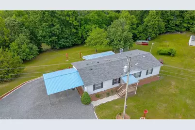 1747 Lynchburg Road, Westfield, NC 27053 - Photo 5