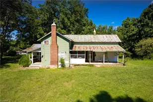 1135 Daisy Creek Farm Rd, Westfield, NC 27053 - Photo 3