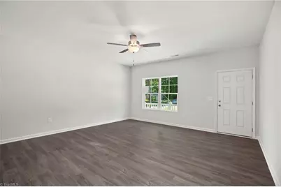 125 Glasmere Court, Winston-Salem, NC 27101 - Photo 3