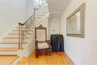 17 E Main Street, Thomasville, NC 27360 - Photo 19