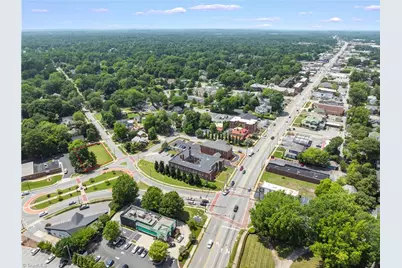 205 W Parkway Avenue, High Point, NC 27262 - Photo 9