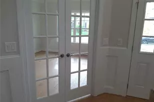 1042 Tulloch Ct, Burlington, NC 27215 - Photo 9