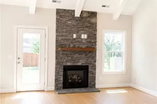 1042 Tulloch Ct, Burlington, NC 27215 - Photo 7