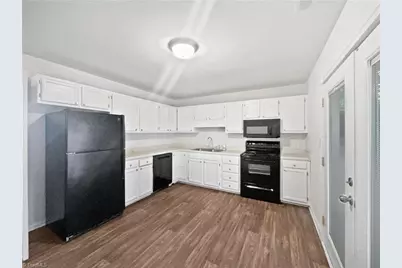 17 Appletree Lane, Greensboro, NC 27455 - Photo 5