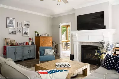 1055 Kapstone Crossing, Lexington, NC 27295 - Photo 3