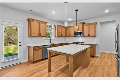 7567 Buckhaven Forest Drive, Kernersville, NC 27284 - Photo 9