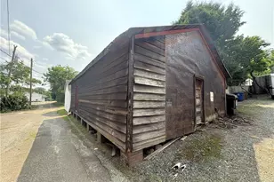 207-213 W Main St, Mayodan, NC 27027 - Photo 9