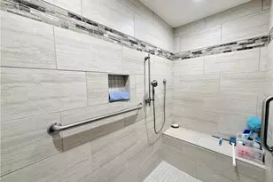 711 E Sunrise Ave, Thomasville, NC 27360 - Photo 17