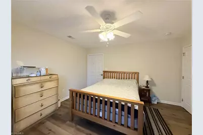 711 E Sunrise Avenue, Thomasville, NC 27360 - Photo 23