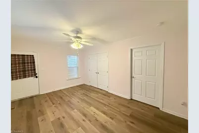 711 E Sunrise Avenue, Thomasville, NC 27360 - Photo 19