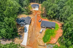 512 Carolina Ave, Yadkinville, NC 27055 - Photo 37