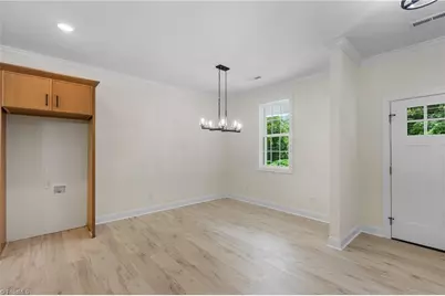 512 Carolina Avenue, Yadkinville, NC 27055 - Photo 7