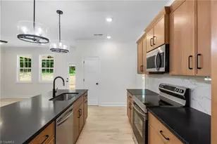 512 Carolina Ave, Yadkinville, NC 27055 - Photo 13