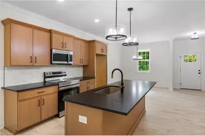 512 Carolina Avenue, Yadkinville, NC 27055 - Photo 11