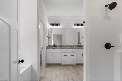 512 Carolina Avenue, Yadkinville, NC 27055 - Photo 21