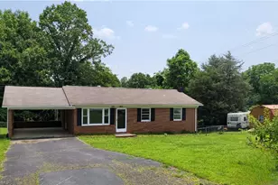 133 Lori Ln, Mount Airy, NC 27030 - Photo 3