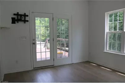 6215 Glen Way Drive, Winston-Salem, NC 27107 - Photo 19