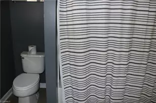 6215 Glen Way Dr, Winston-Salem, NC 27107 - Photo 37