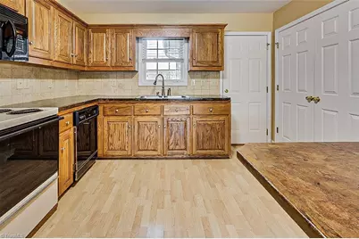 711 Sunset Avenue #E, Asheboro, NC 27203 - Photo 13