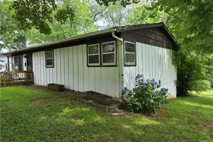 407 Highland St, Wilkesboro, NC 28697 - Photo 3