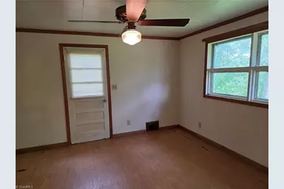 407 Highland Street, Wilkesboro, NC 28697 - Photo 17