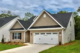 1079 Fairhaven Dr, Mebane, NC 27302 - Photo 3