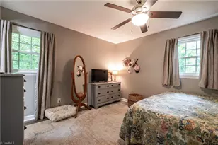 216 Brookwood Dr, Elkin, NC 28621 - Photo 11