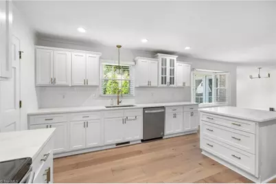 1509 Heathcliff Road, High Point, NC 27262 - Photo 5