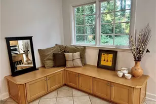 1202 Hobbs Rd, Greensboro, NC 27410 - Photo 9