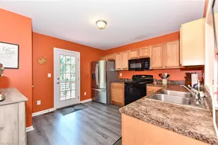 308 Tanner Ct, Kernersville, NC 27284 - Photo 9