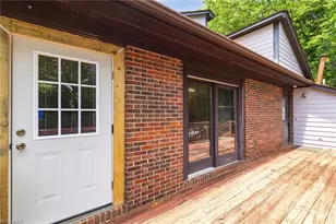 114 S Park Terrace, Eden, NC 27288 - Photo 9