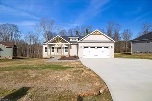 129 Legacy Ln, Eden, NC 27288 - Photo 1