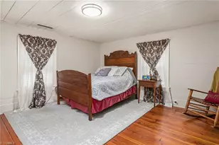 212 Fayetteville Street S, Liberty, NC 27298 - Photo 23