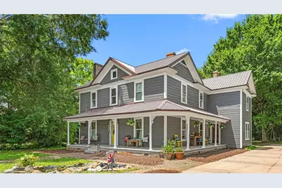 212 Fayetteville Street S, Liberty, NC 27298 - Photo 3