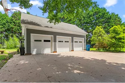 212 Fayetteville Street S, Liberty, NC 27298 - Photo 31