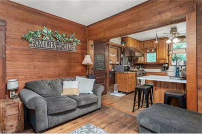 212 Fayetteville Street S, Liberty, NC 27298 - Photo 15